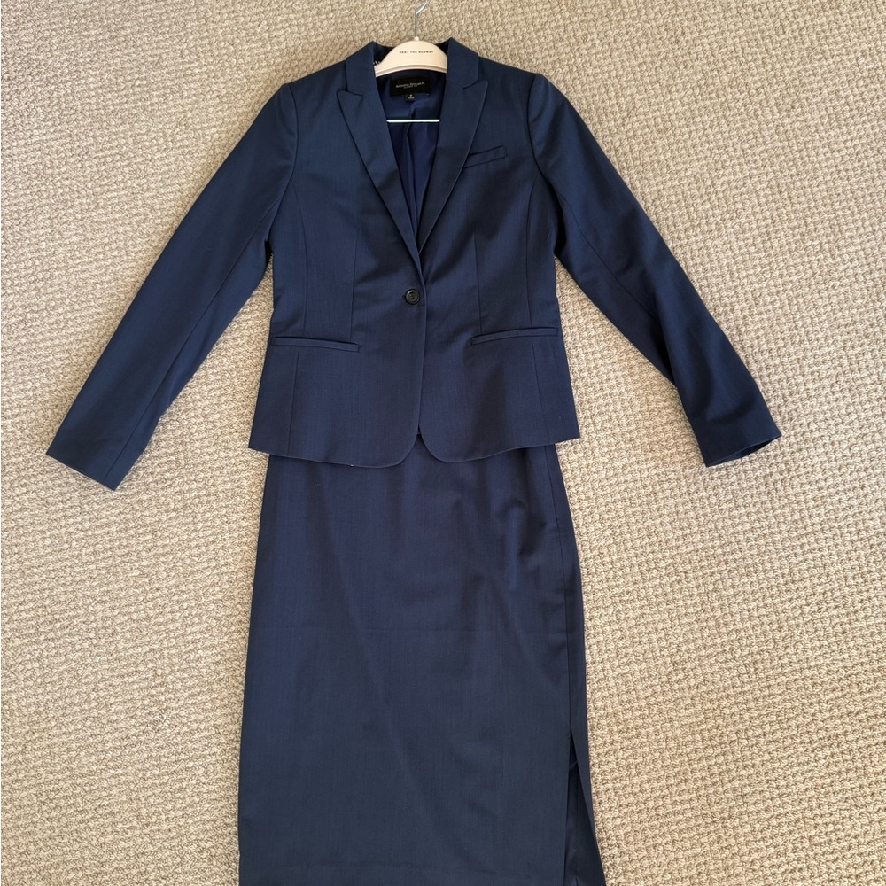 Banana Republic Classic Fit Blazer in Dark Blue